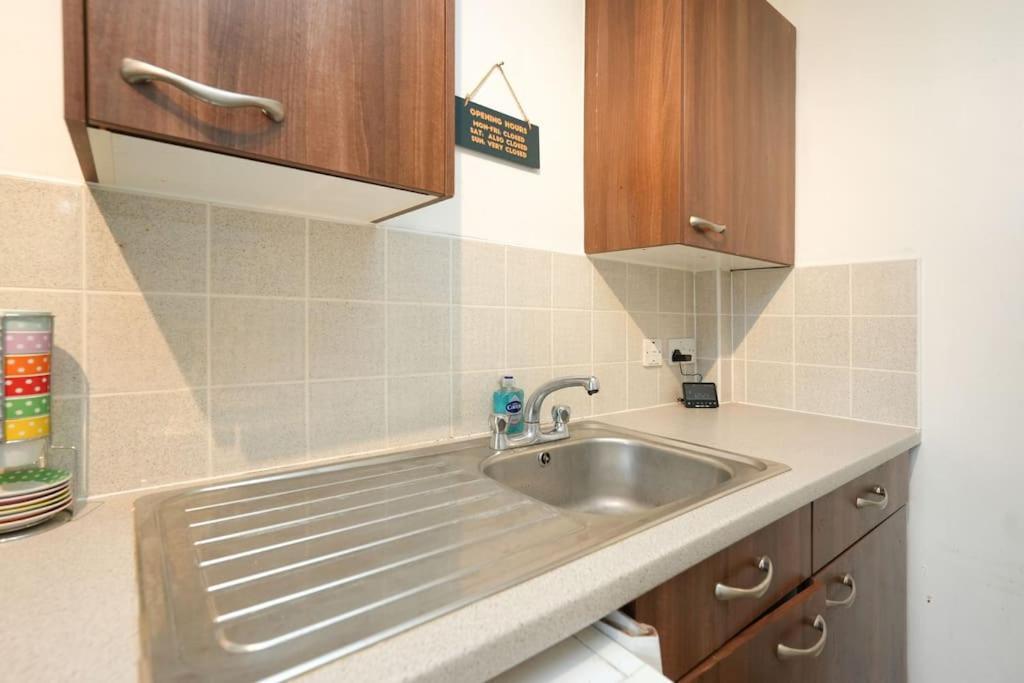 Oasis Flat With High-speed Broadband And Free Parking * Londra