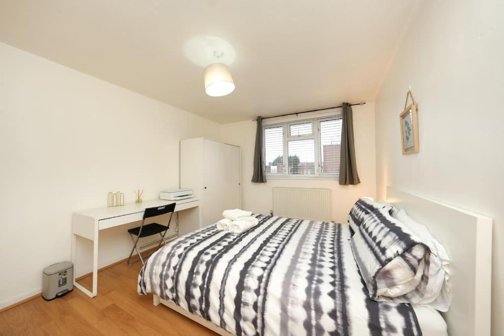 Oasis Flat With High-speed Broadband And Free Parking Apartament Londra